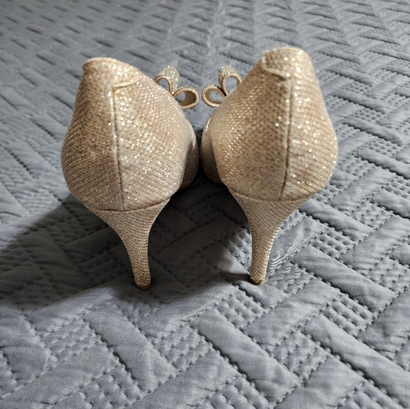 Gold peep toe heels - Picture 4 of 5